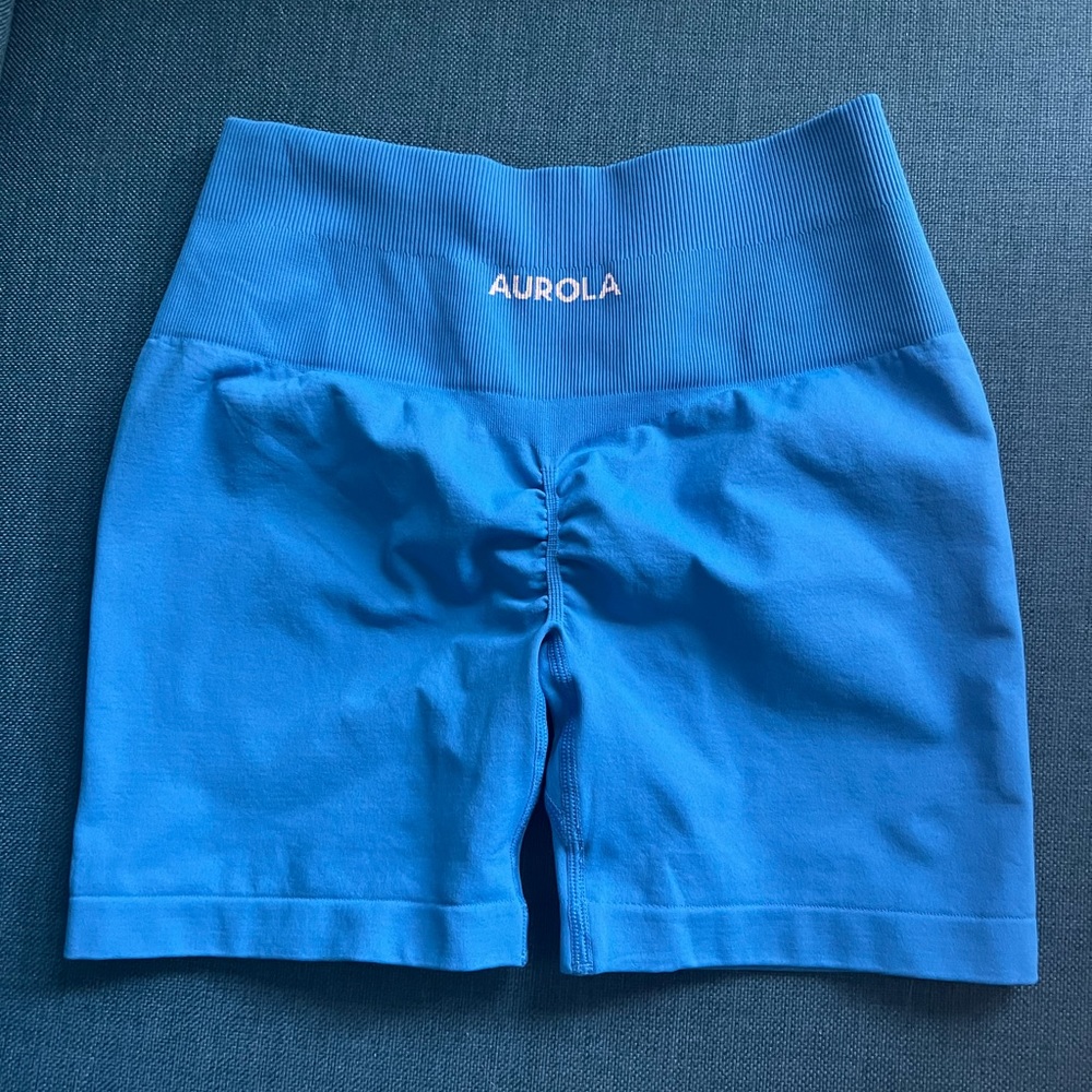 LIKE NEW Aurola Dream Collection Short, Size S